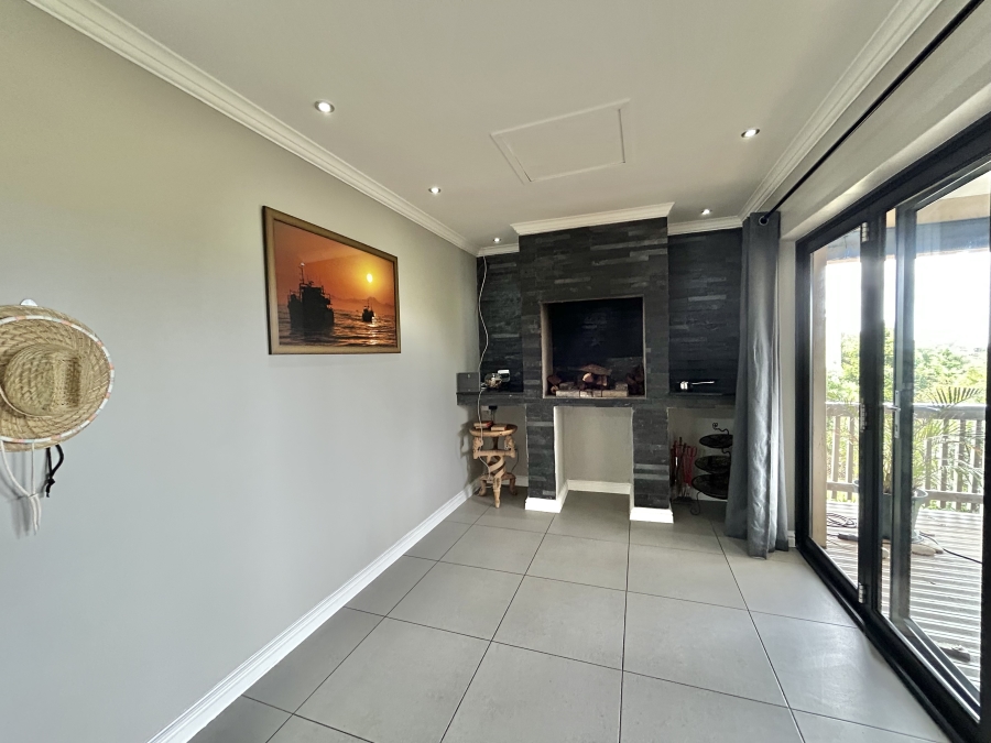 2 Bedroom Property for Sale in Wavecrest Eastern Cape